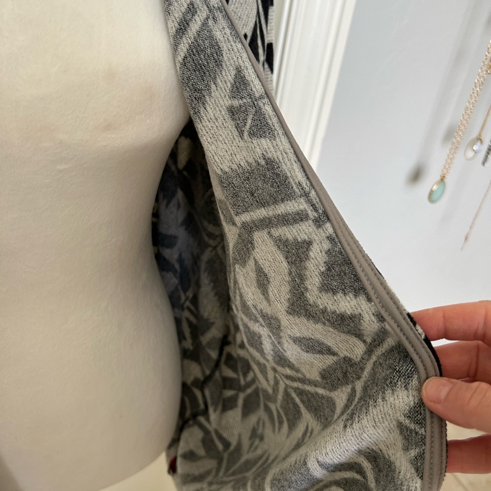 Black & White Pattern Versatile Wrap Jacket For J… - image 4